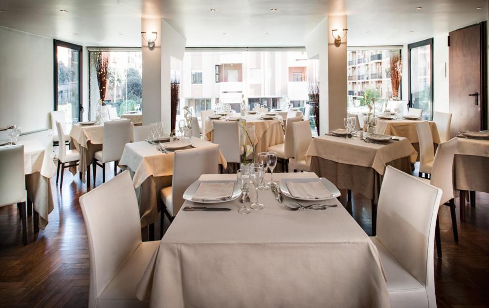 Sardegna Hotel - Suites & Restaurant Cagliari Exterior photo